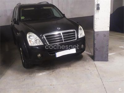 Usado SsangYong Rexton II 165 CV (121 kW) 2007 Negro SUV