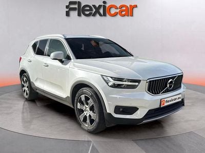Usado Volvo XC40 Momentum 150 CV (110 kW) 2019 Blanco SUV