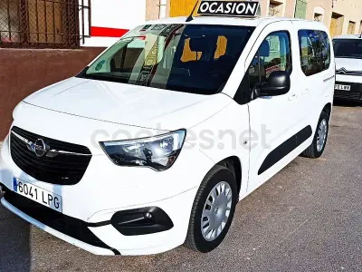 Usado Opel Combo Life Edition+ 102 CV (75 kW) 2021 Blanco Monovolumen