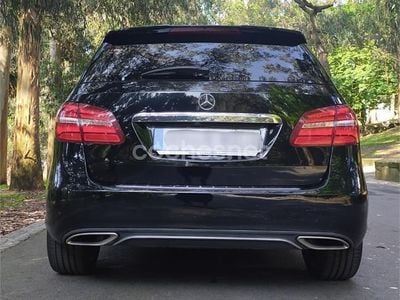 Mercedes B200