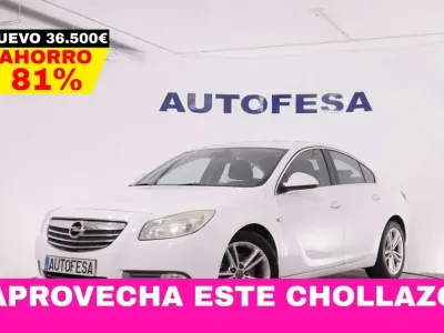 Usado Opel Insignia Sport 160 CV (117 kW) 2010 Blanco Berlina