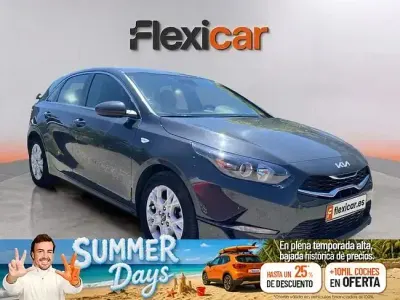 Usado Kia Ceed 136 CV (100 kW) 2023 Gris Utilitario