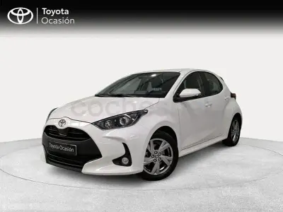 Usado Toyota Yaris Hybrid Active 116 CV (85 kW) 2025 Blanco Berlina