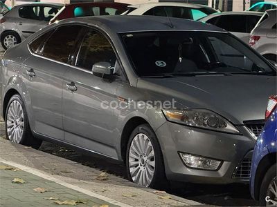 Gris / plata Usado 2009 Ford Mondeo Titanium Berlina | 5100 € (Caro)