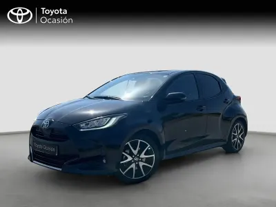 Usado Toyota Yaris Plus 116 CV (85 kW) 2022 Negro Utilitario