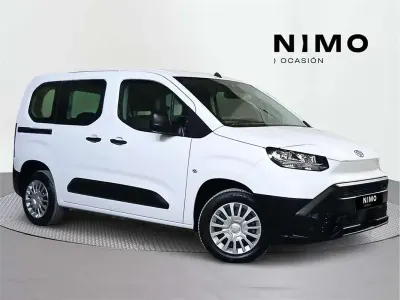 Usado Toyota Proace City City 50 kW (68 CV) 2025 Monovolumen
