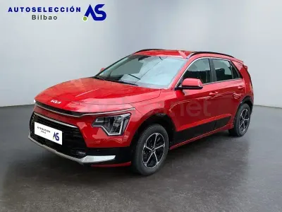 Begagnad Kia Niro 138 HK (101 kW) 2025 Röd SUV