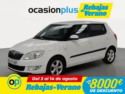 Usado Skoda Fabia 60 CV (44 kW) 2011 Blanco Berlina
