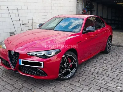 Usado Alfa Romeo Giulia Competizione 280 CV (205 kW) 2023 Rojo Berlina