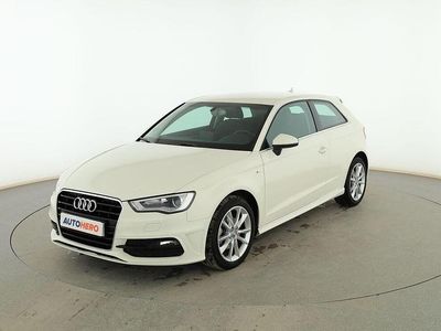 Usado Audi A3 Attraction 110 CV (80 kW) 2015 Blanco Berlina