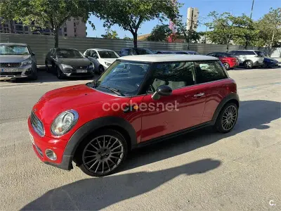 Usado Mini Cooper D 110 CV (80 kW) 2010 Rojo Utilitario