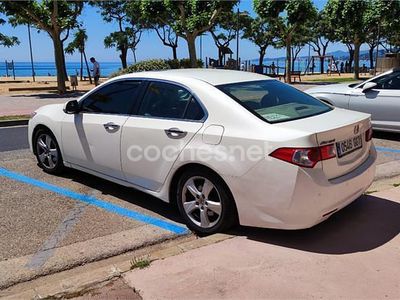 Usado Honda Accord Executive 150 CV (110 kW) 2008 Blanco Berlina