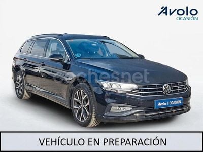 Usado VW Passat Executive 150 CV (110 kW) 2021 Negro Familiar