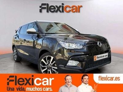 Usado Ssangyong (KGM) Tivoli Limited 116 CV (85 kW) 2017 Azul SUV