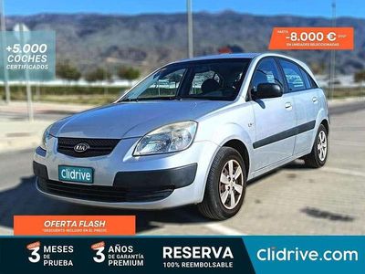 Usado Kia Rio Active 110 CV (80 kW) 2008 Gris Utilitario