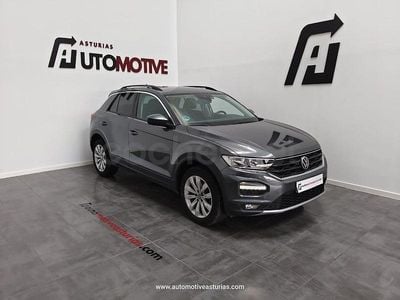 Usado VW T-Roc Advance 150 CV (110 kW) 2021 Gris / plata SUV