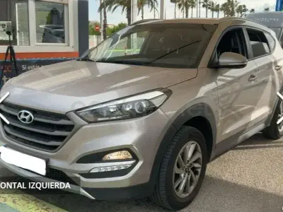 Käytetty Hyundai Tucson 131 HP (96 kW) 2017 Harmaa Katumaasturi