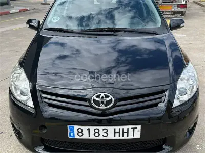 Brugt Toyota Auris Active 90 HK (66 kW) 2012 Sort Sedan