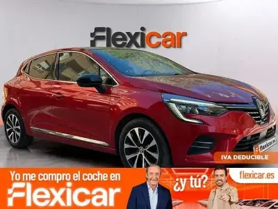 Usado Renault Clio Techno 90 CV (66 kW) 2023 Rojo Utilitario