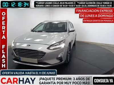 Usado Ford Focus Trend+ 121 CV (88 kW) 2019 Gris Familiar