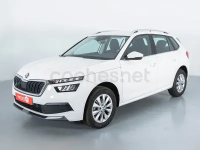 Usado Skoda Kamiq Ambition 110 CV (80 kW) 2021 Blanco SUV