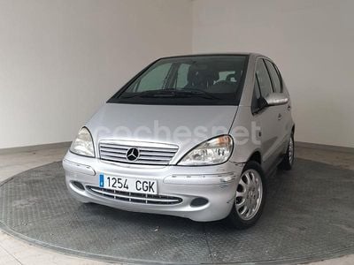Gris / plata Usado 2003 Mercedes 170 Elegance Monovolumen | 2900 €