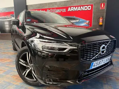 Usado Volvo XC60 R-Design 197 CV (144 kW) 2021 Negro SUV
