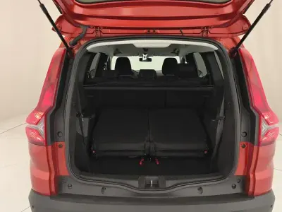 Usado Dacia Jogger Expression 110 CV (80 kW) 2024 Naranja Monovolumen