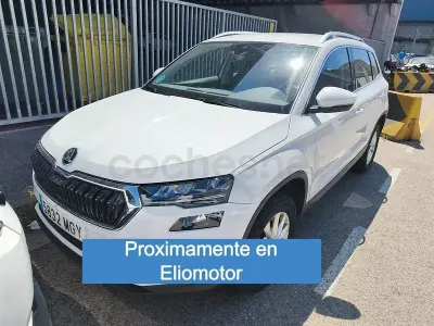 Usado Skoda Karoq Ambition 115 CV (84 kW) 2023 Blanco SUV
