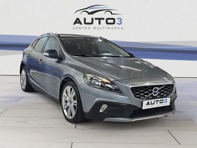 Usado Volvo V40 CC 150 CV (110 kW) 2016 Gris / plata Familiar