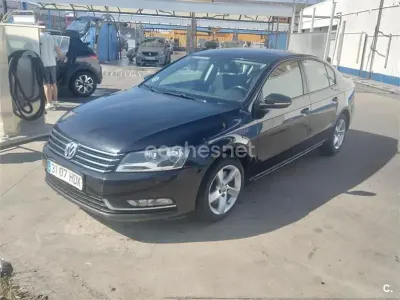 Usado VW Passat Advance 105 CV (77 kW) 2011 Negro Berlina