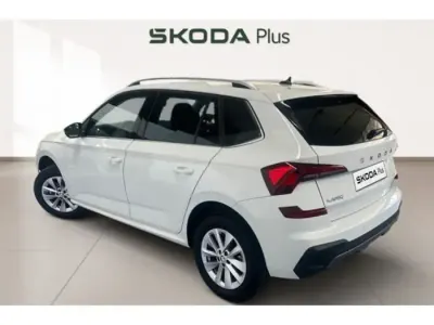Usado Skoda Kamiq Selection 115 CV (84 kW) 2025 Blanco SUV