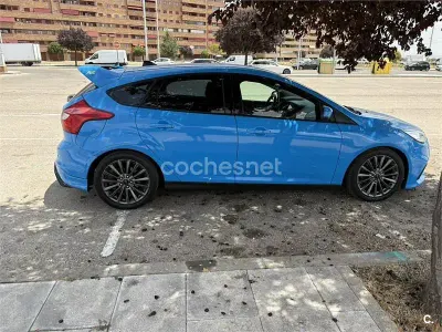 Usado Ford Focus Trend 125 CV (91 kW) 2013 Azul Berlina