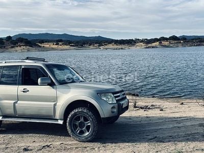 Usado Mitsubishi Montero 250 CV (183 kW) 2009 Gris / plata SUV