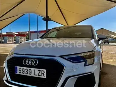 Usado Audi A3 150 CV (110 kW) 2022 Blanco Berlina