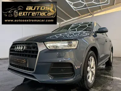 Begagnad Audi Q3 Premium 150 HK (110 kW) 2015 Blå SUV