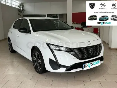 Usado Peugeot 308 Allure 130 CV (95 kW) 2022 Blanco Berlina