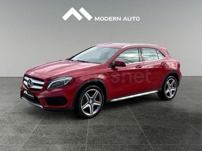Usado Mercedes GLA220 AMG line 177 CV (130 kW) 2017 Rojo SUV