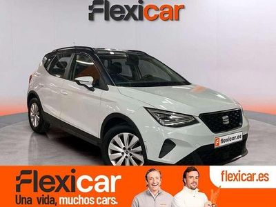 Usado Seat Arona Style 110 CV (80 kW) 2022 Blanco SUV