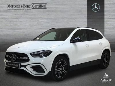 Usado Mercedes GLA200 AMG line 163 CV (119 kW) 2024 Blanco polar SUV