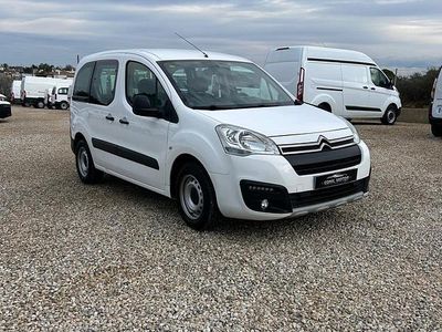 Usado Citroën Berlingo Live 100 CV (73 kW) 2018 Blanco Monovolumen