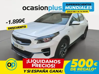 Usado Kia XCeed 120 CV (88 kW) 2022 Blanco SUV