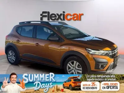 Usado Dacia Sandero Essentiel 91 CV (66 kW) 2021 Naranja Utilitario