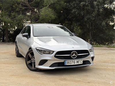 Usado Mercedes CLA180 136 CV (100 kW) 2023 Gris / plata Berlina
