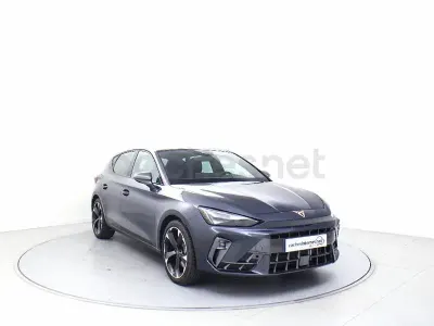 Usado Cupra Leon 150 CV (110 kW) 2025 Gris / plata Berlina