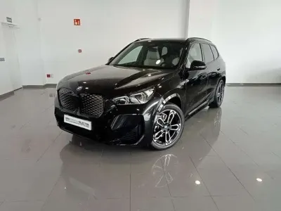 Usado BMW iX1 Comfort Edition 230 kW (313 CV) 2025 Negro SUV