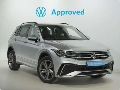 Usado VW Tiguan R-line 245 CV (180 kW) 2023 Plateado SUV