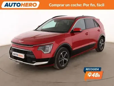 Usado Kia Niro 141 CV (103 kW) 2022 Rojo SUV