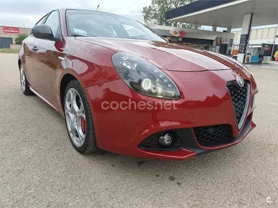 Usado Alfa Romeo Giulietta Veloce 240 CV (176 kW) 2017 Rojo Utilitario