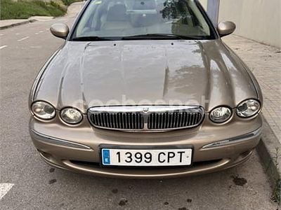Beige Usado 2004 Jaguar X-type Executive Familiar | 3500 €